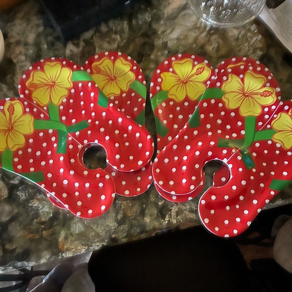 Set of four party snack trays with wine glass holder built in.  Plastic. - Picture 2 of 4